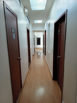 hostal urban inn