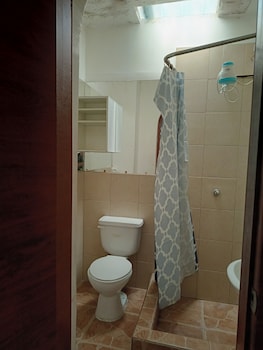hostal urban inn