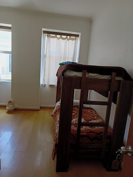 hostal urban inn