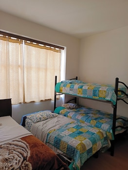 hostal urban inn