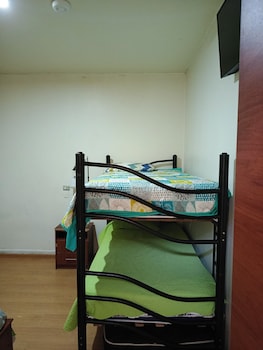 hostal urban inn