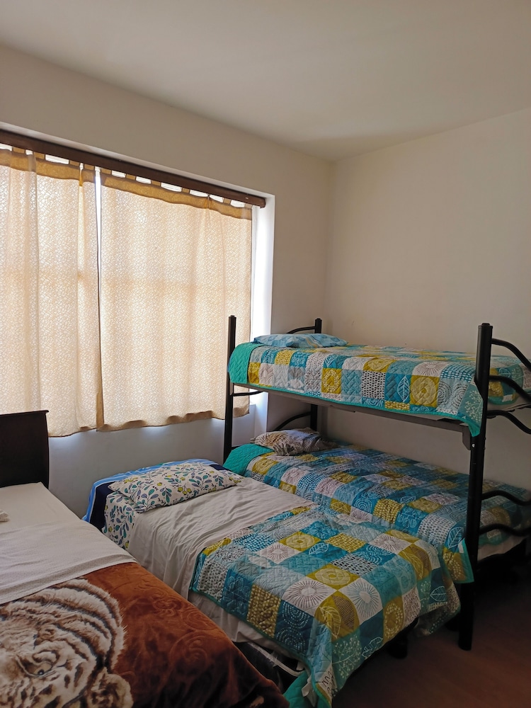 hostal urban inn