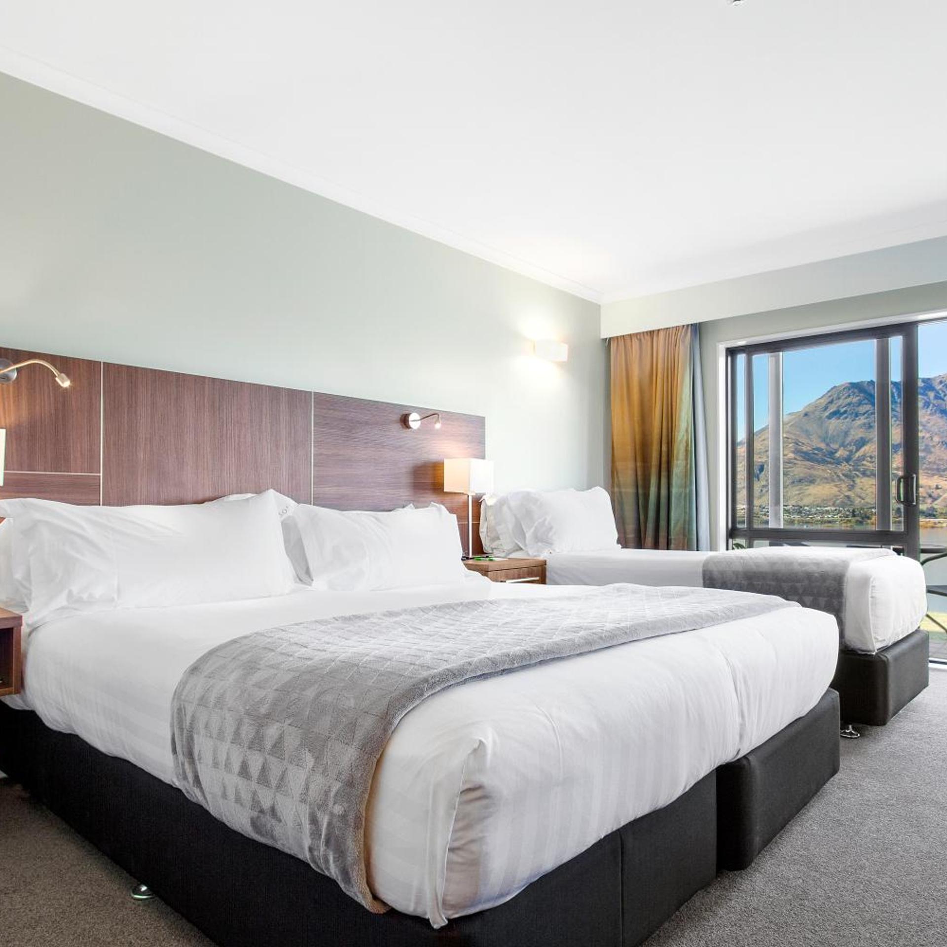 holiday inn queenstown frankton road by ihg