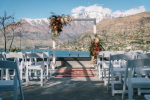 holiday inn queenstown frankton road by ihg