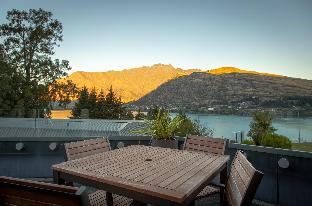holiday inn queenstown frankton road by ihg