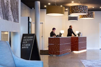 holiday inn queenstown frankton road by ihg