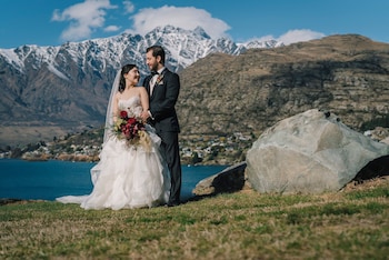 holiday inn queenstown frankton road by ihg