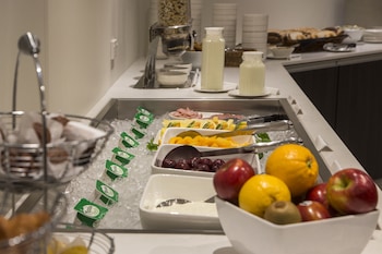 holiday inn queenstown frankton road by ihg