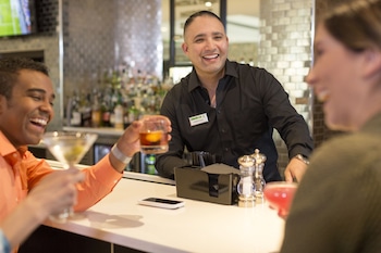 holiday inn queenstown frankton road by ihg