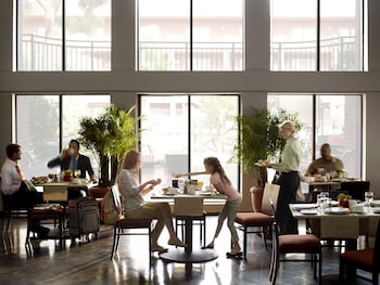 holiday inn queenstown frankton road by ihg