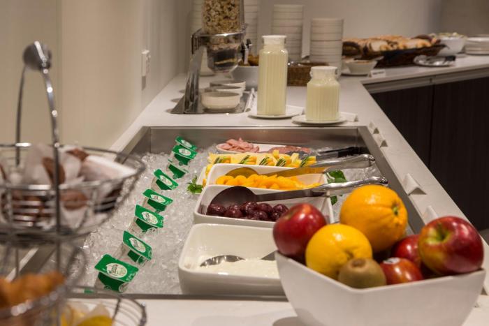 holiday inn queenstown frankton road by ihg