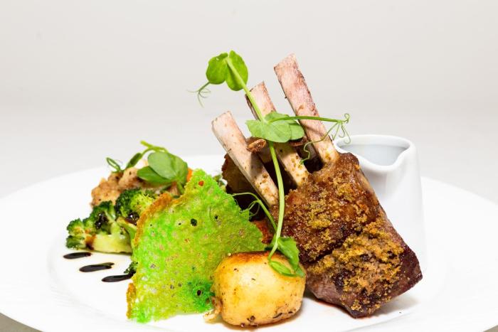 holiday inn queenstown frankton road by ihg