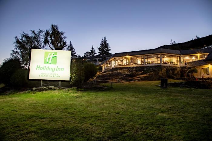 holiday inn queenstown frankton road by ihg