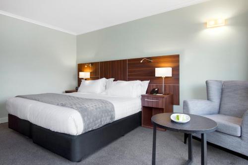 holiday inn queenstown frankton road by ihg