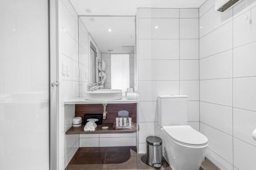 holiday inn queenstown frankton road by ihg
