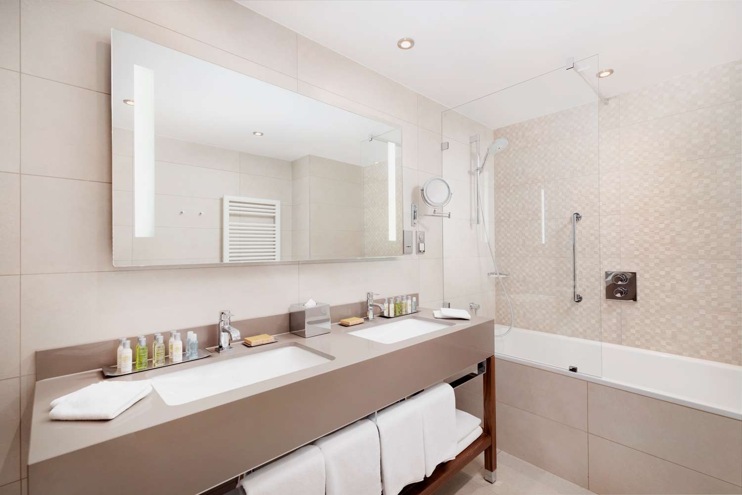 doubletree by hilton krakow hotel and convention center