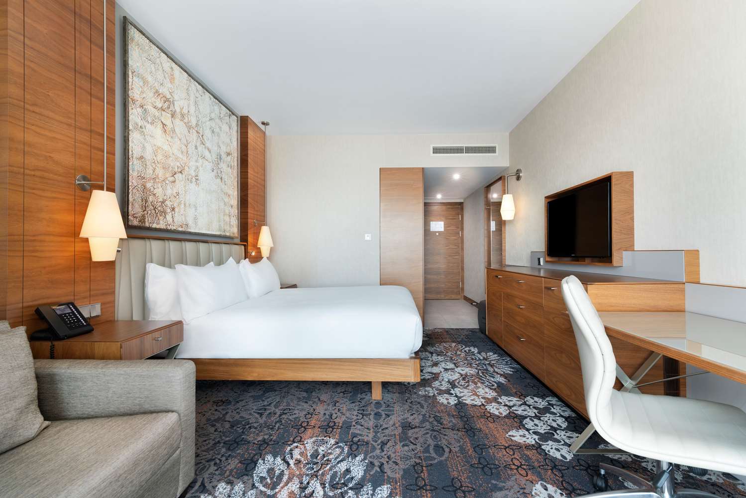 doubletree by hilton krakow hotel and convention center