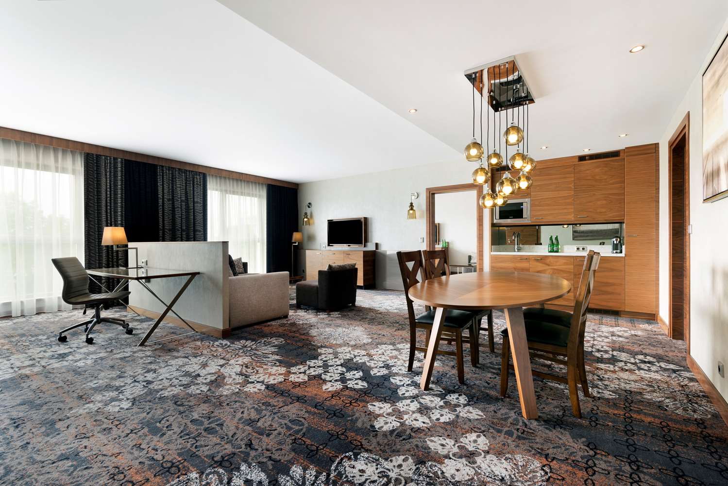 doubletree by hilton krakow hotel and convention center