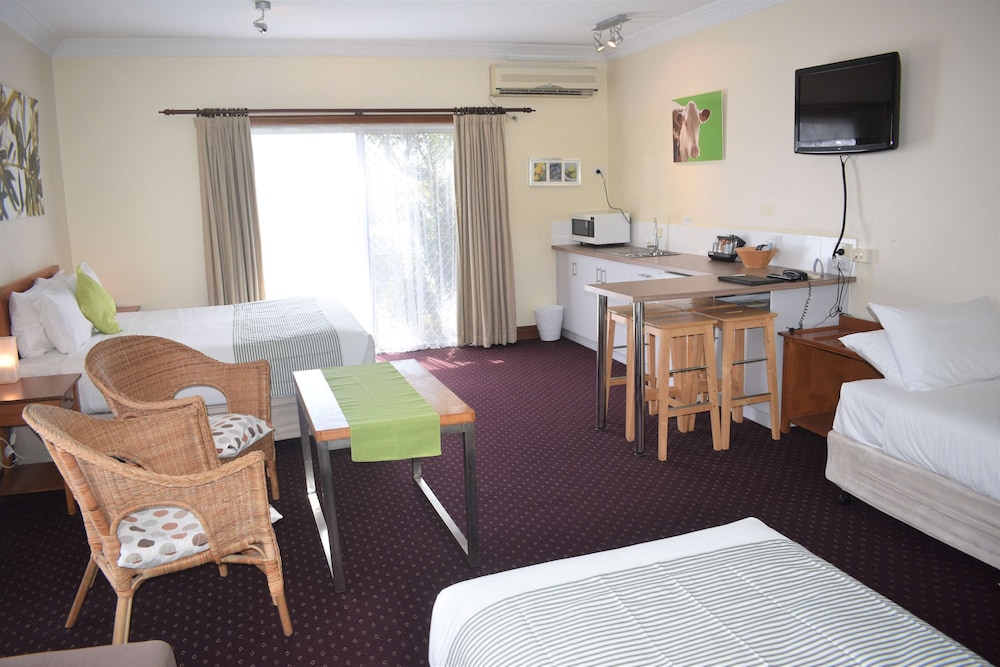 the henry parkes motel tenterfield
