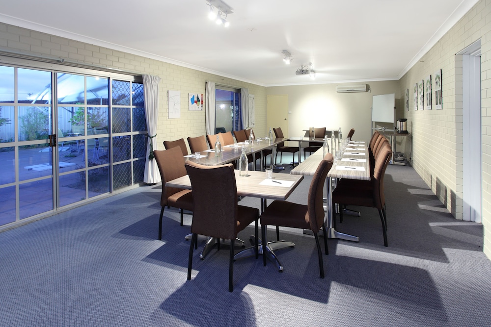 the henry parkes motel tenterfield