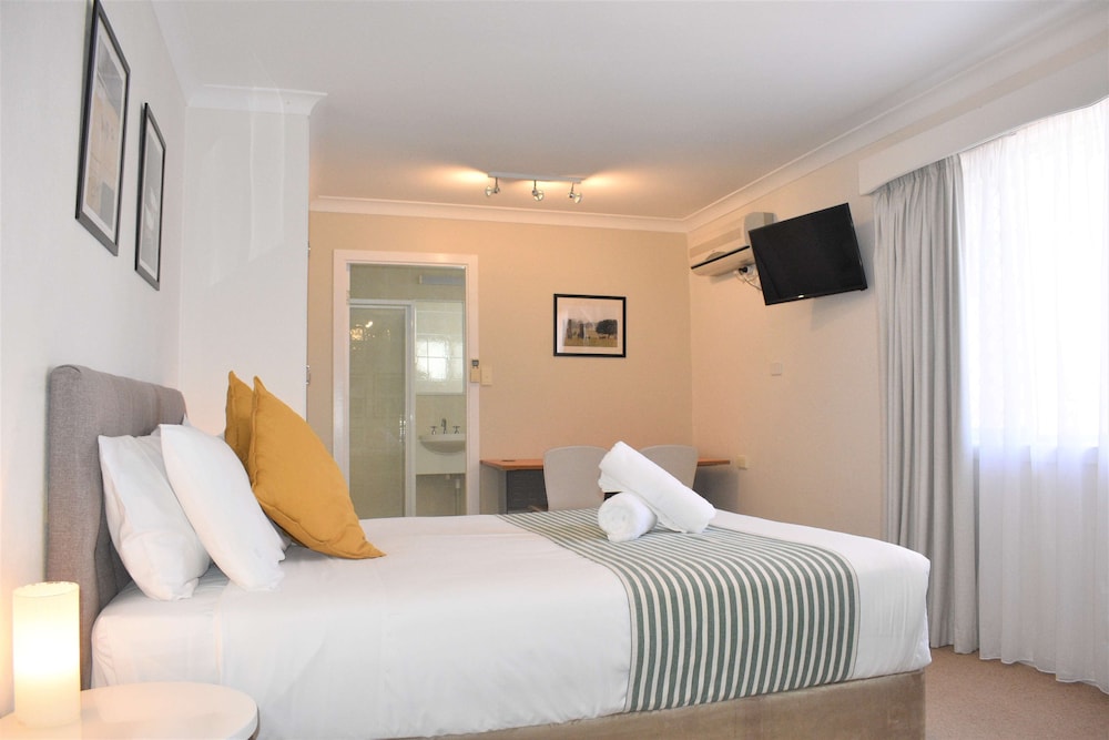 the henry parkes motel tenterfield