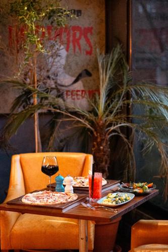 st giles hotel london