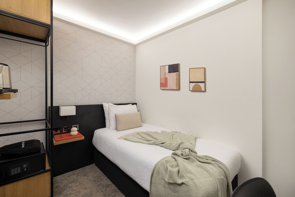 st giles hotel london