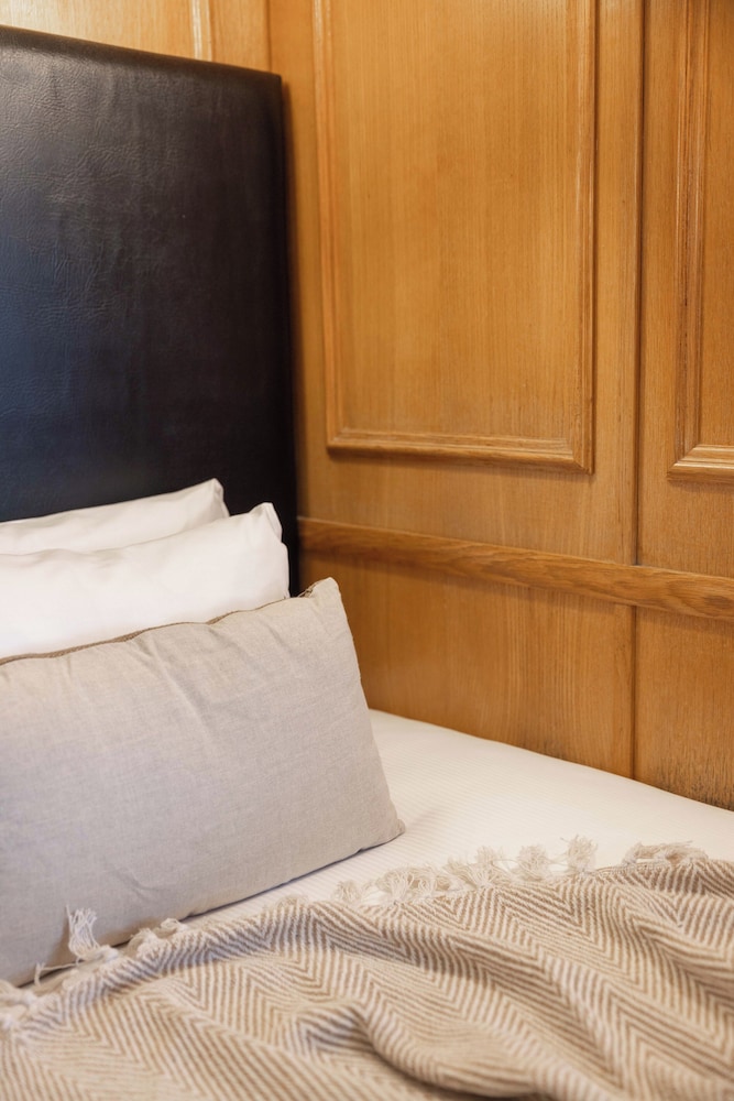 st giles hotel london