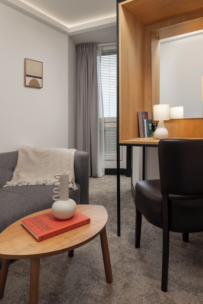 st giles hotel london