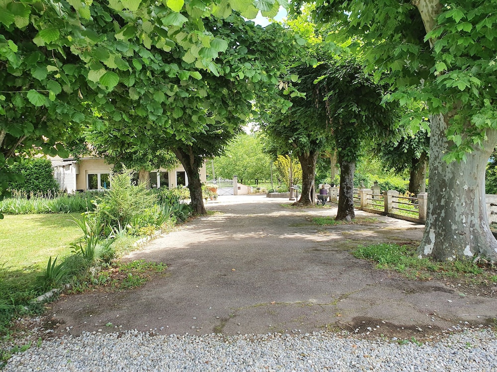 chambres d hotes le cedre bleu