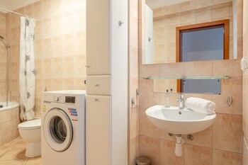 rentplanet apartament odrzanska