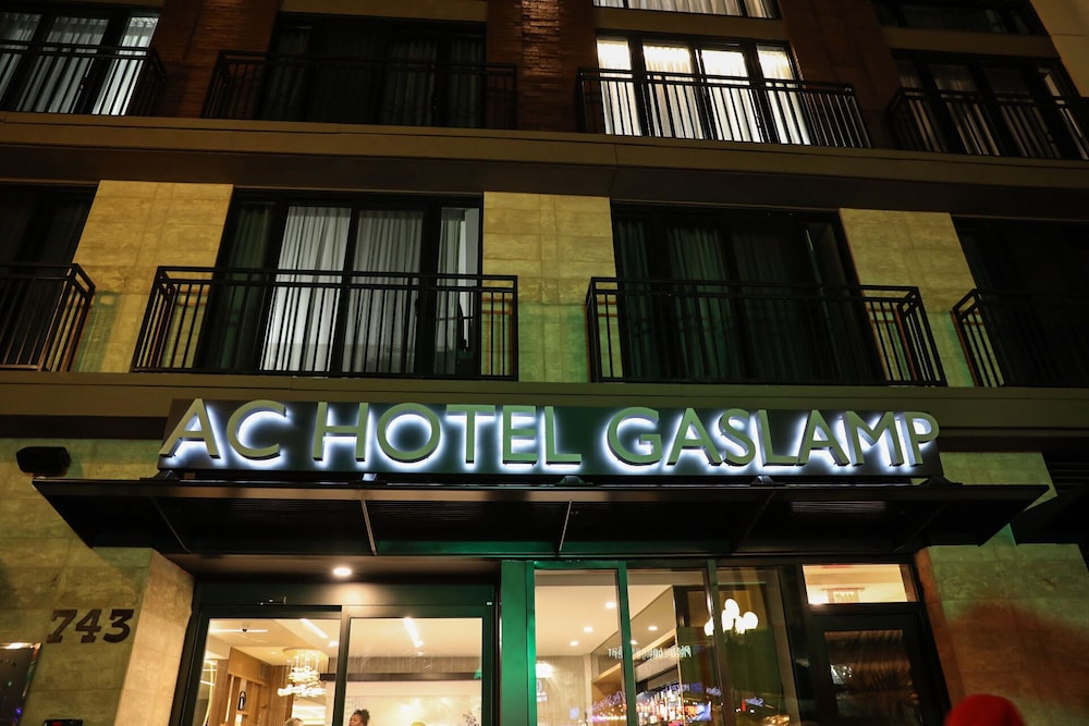 ac hotel by marriott san diego downtown gaslamp quarter