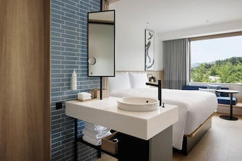 fairfield by marriott hyogo kannabe highland