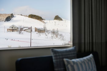 fairfield by marriott hyogo kannabe highland