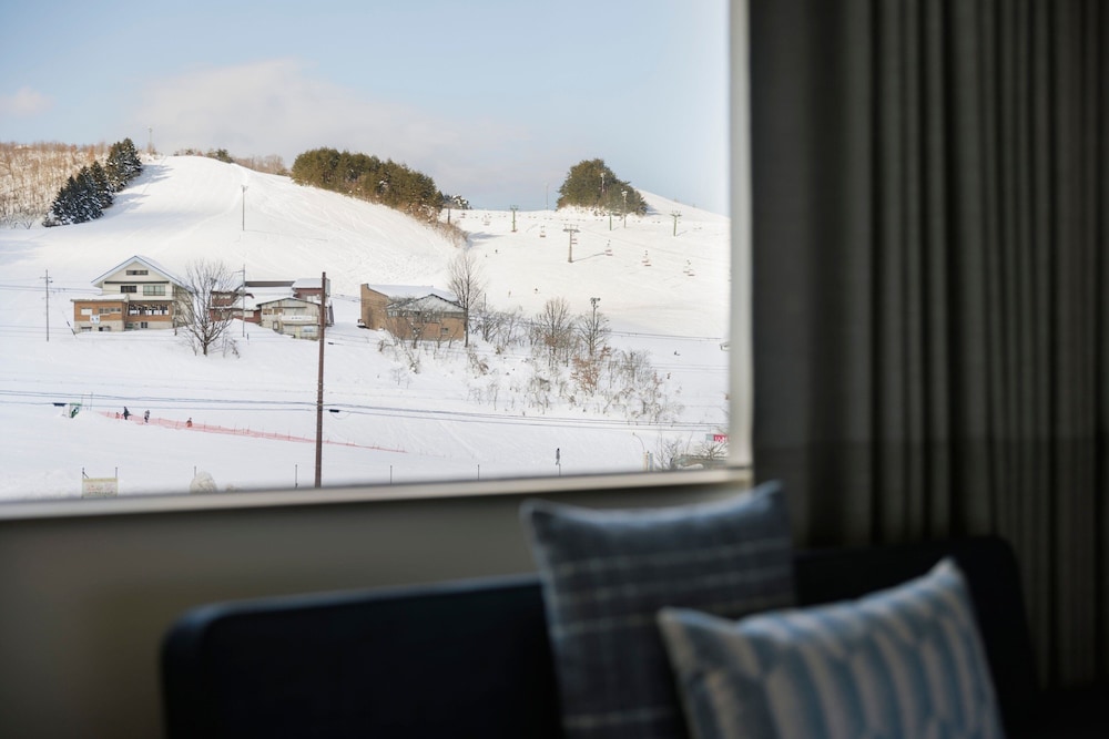 fairfield by marriott hyogo kannabe highland