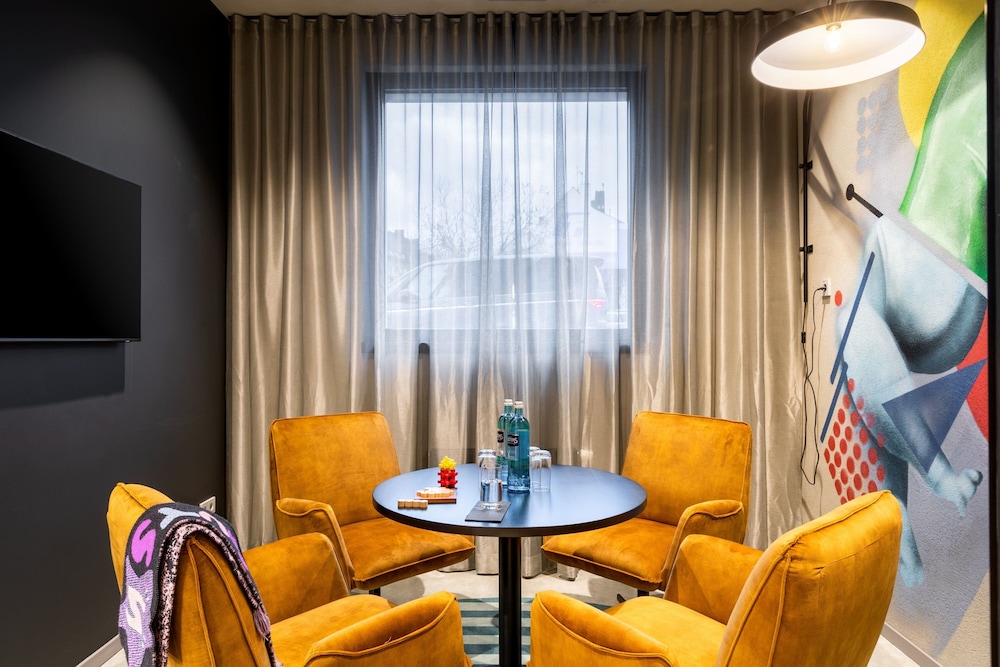 moxy dortmund a marriott hotel