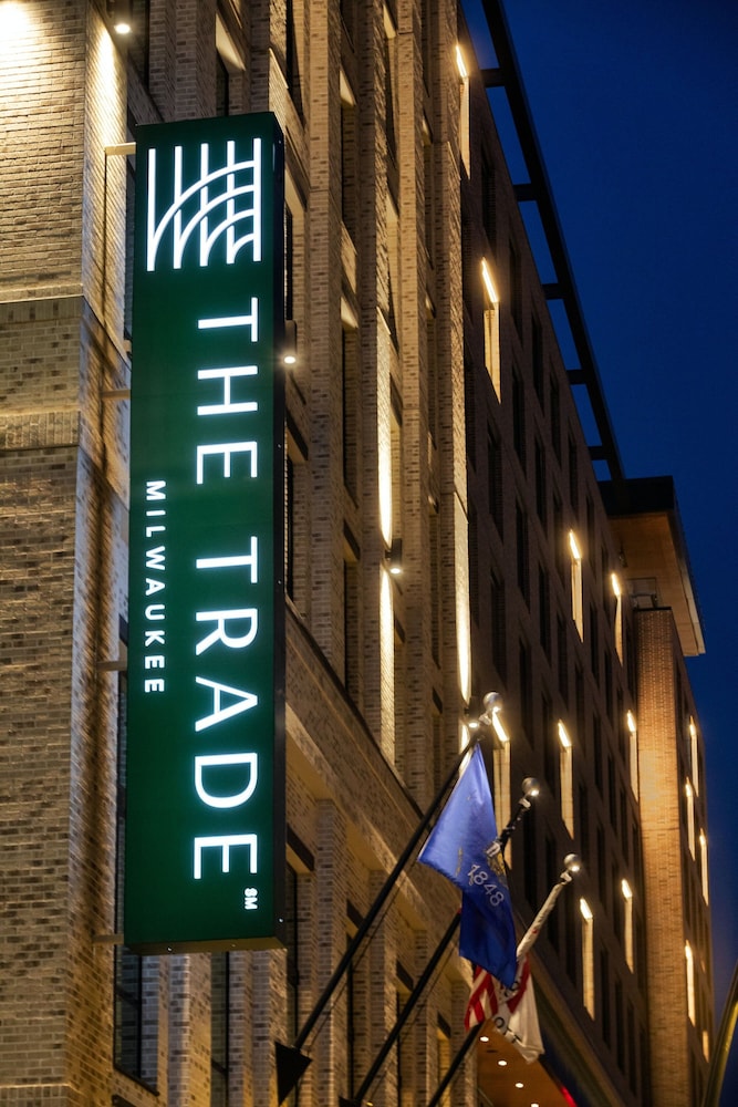 the trade autograph collection