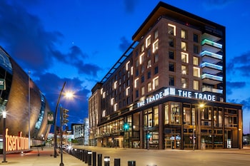 the trade autograph collection