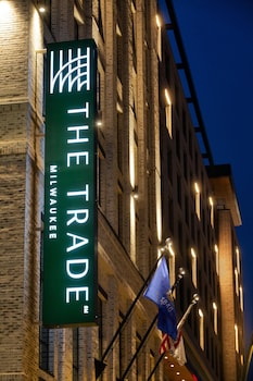 the trade autograph collection