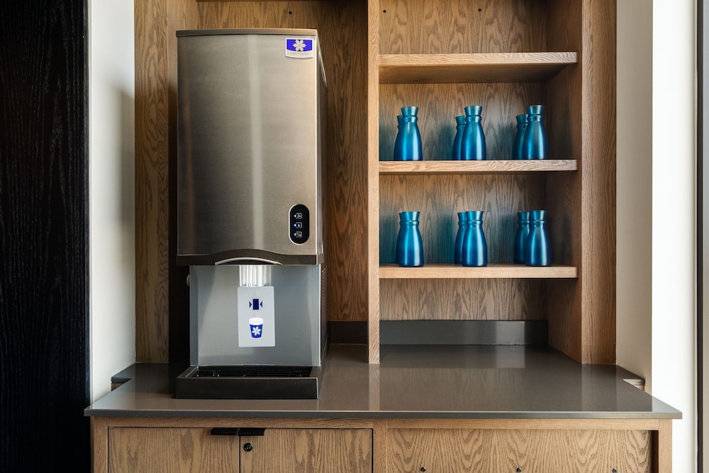 the trade autograph collection