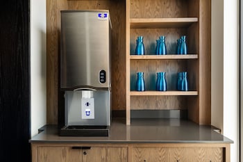 the trade autograph collection