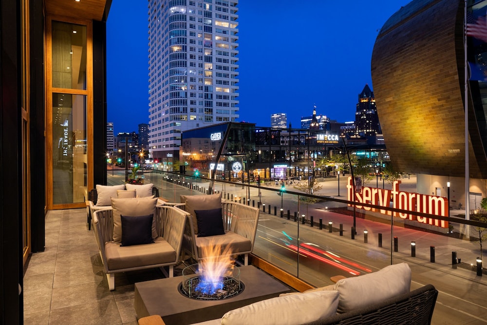 the trade autograph collection