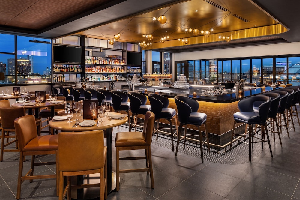 the trade autograph collection