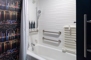 aloft nashville airport