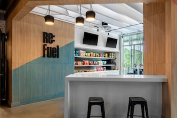 aloft nashville airport