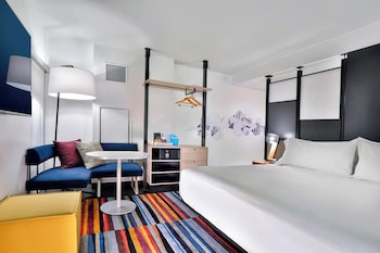 aloft nashville airport