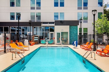 aloft nashville airport