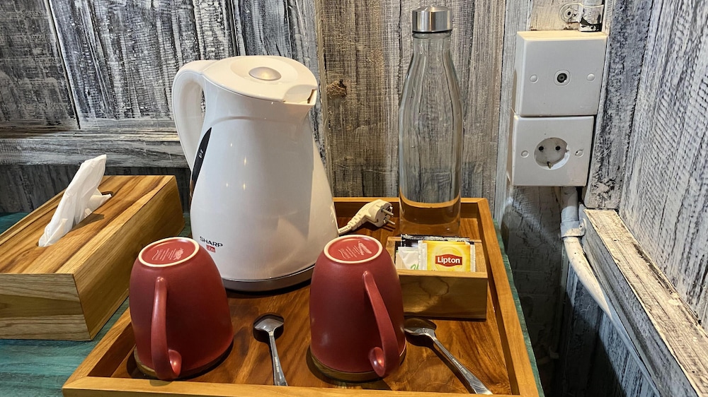 keris art shop and villa telaga wana