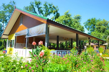the country lake nature lodge hotel