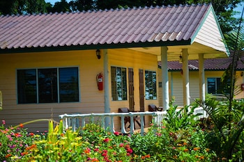 the country lake nature lodge hotel